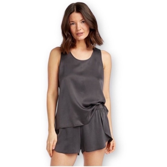 lunya Other - NEW Lunya washable silk tulip back pajama set